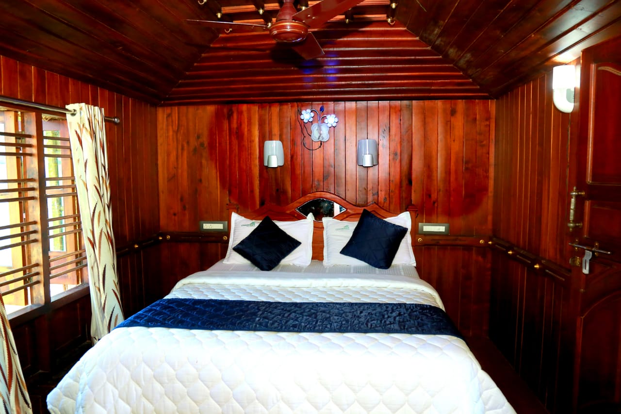 Allepey houseboats